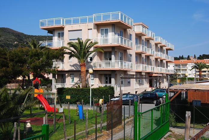 Residence Riviera Albenga Exterior photo