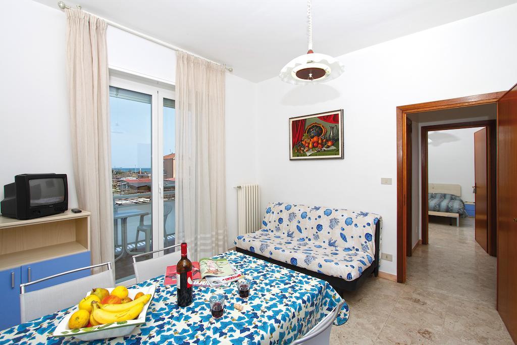 Residence Riviera Albenga Room photo